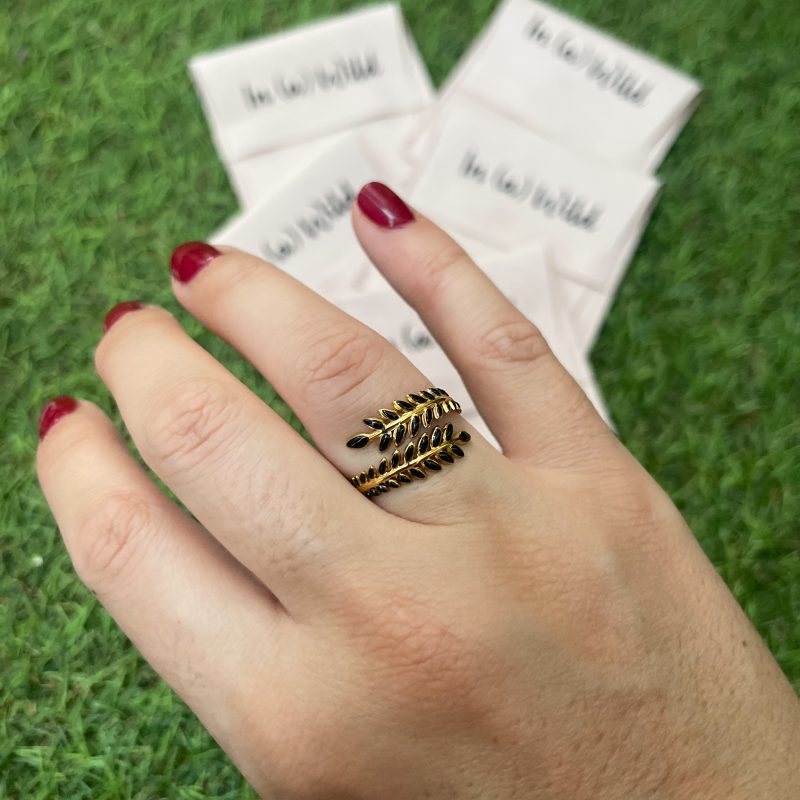 Anillo Planta negra